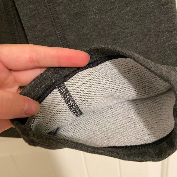 NWOT | Nike‎ women’s gray loose cropped lounge sweatpants — small - Picture 5 of 9